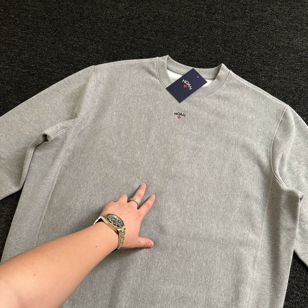 NOAH MARS niche trendy brand chest badge embroidered cross American casual thread splicing round neck sweatshirt