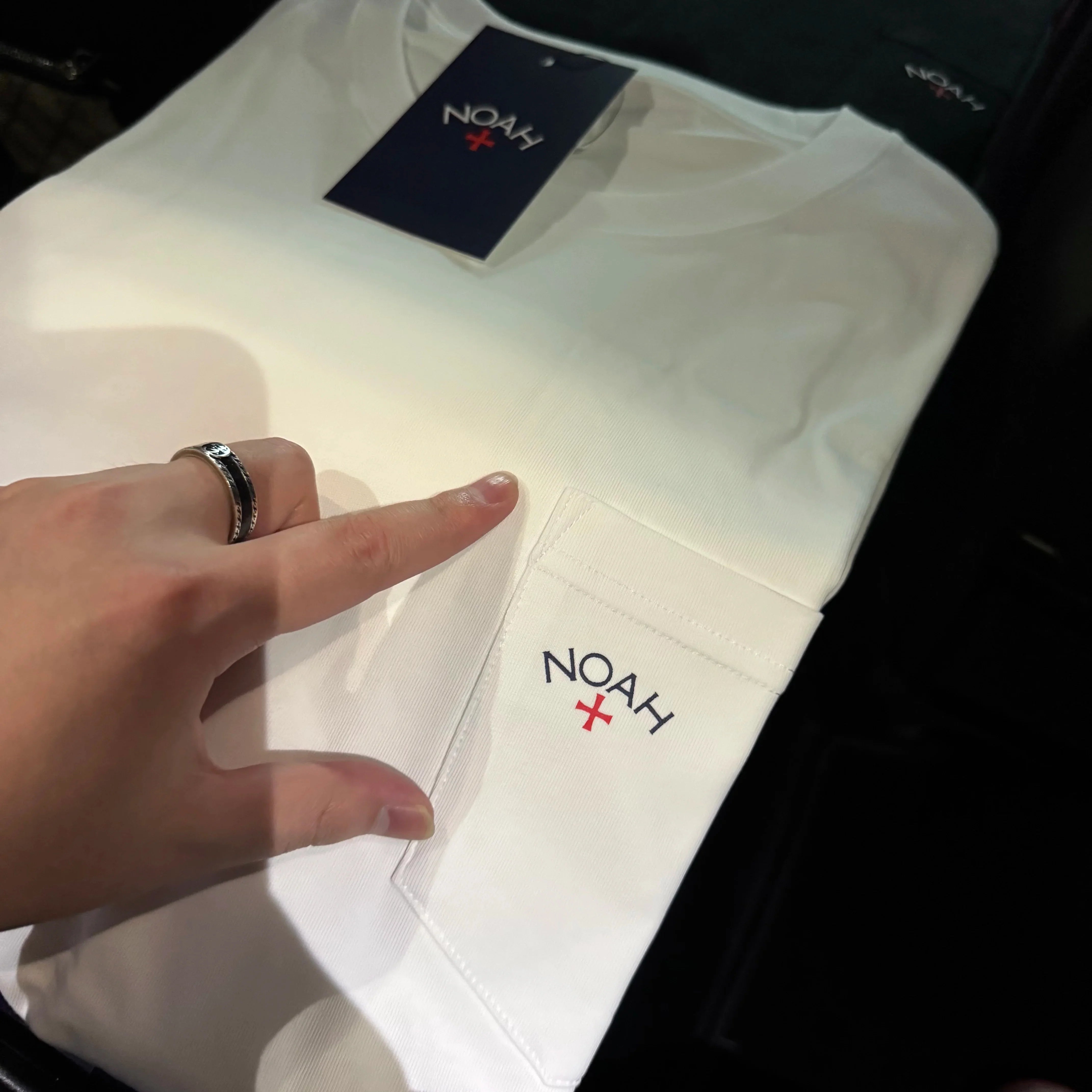 NOAH MARS niche trendy brand pocket small label cross simple American casual pure cotton trendy short sleeved T-shirt for men