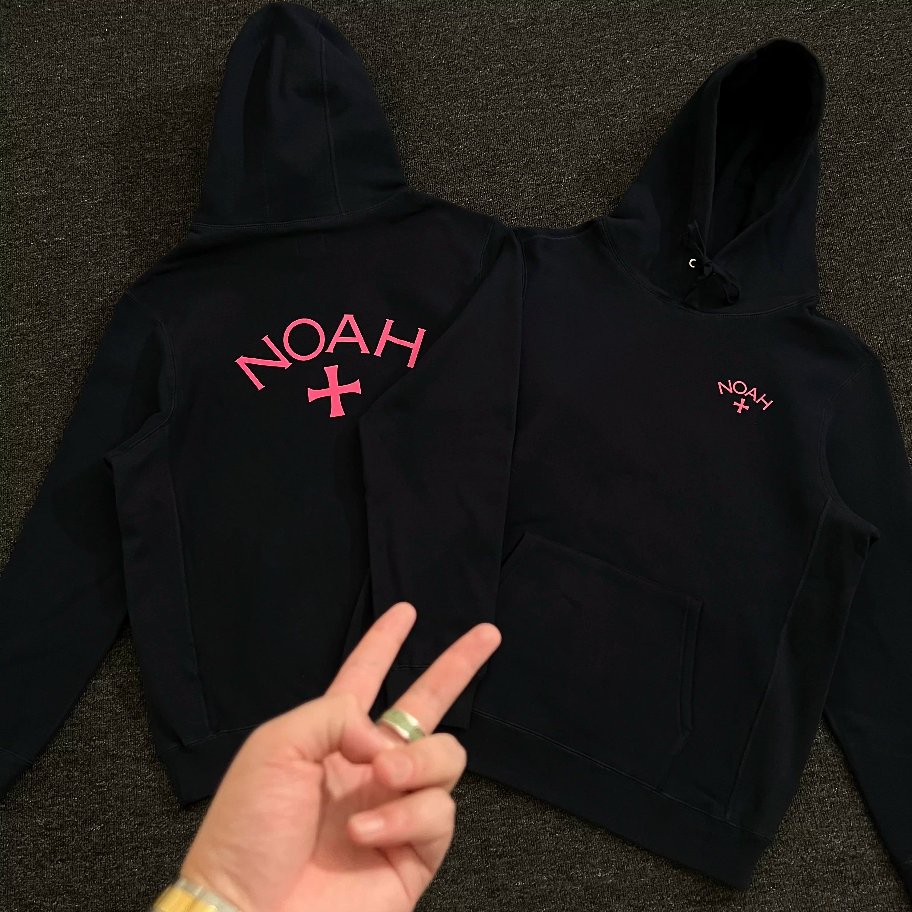 NOAH MARS niche trendy brand first generation cross autumn and winter American navy blue and velvet splicing hooded sweatshirt for men