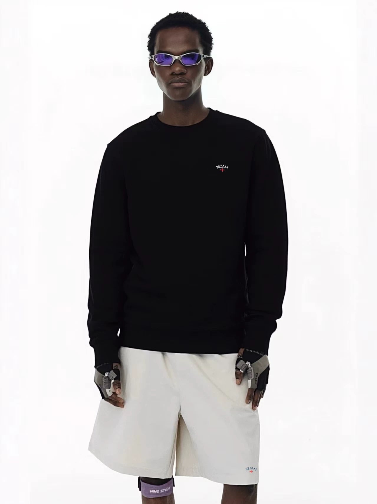 NOAH MARS American casual fashion brand left chest small logo cross embroidery soft glutinous autumn and winter velvet round neck sweatshirt