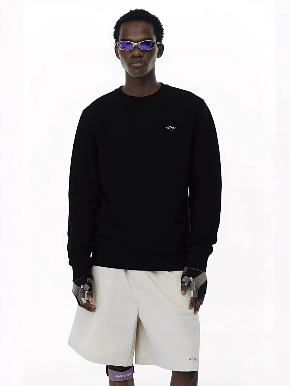 NOAH MARS American casual fashion brand left chest small logo cross embroidery soft glutinous autumn and winter velvet round neck sweatshirt