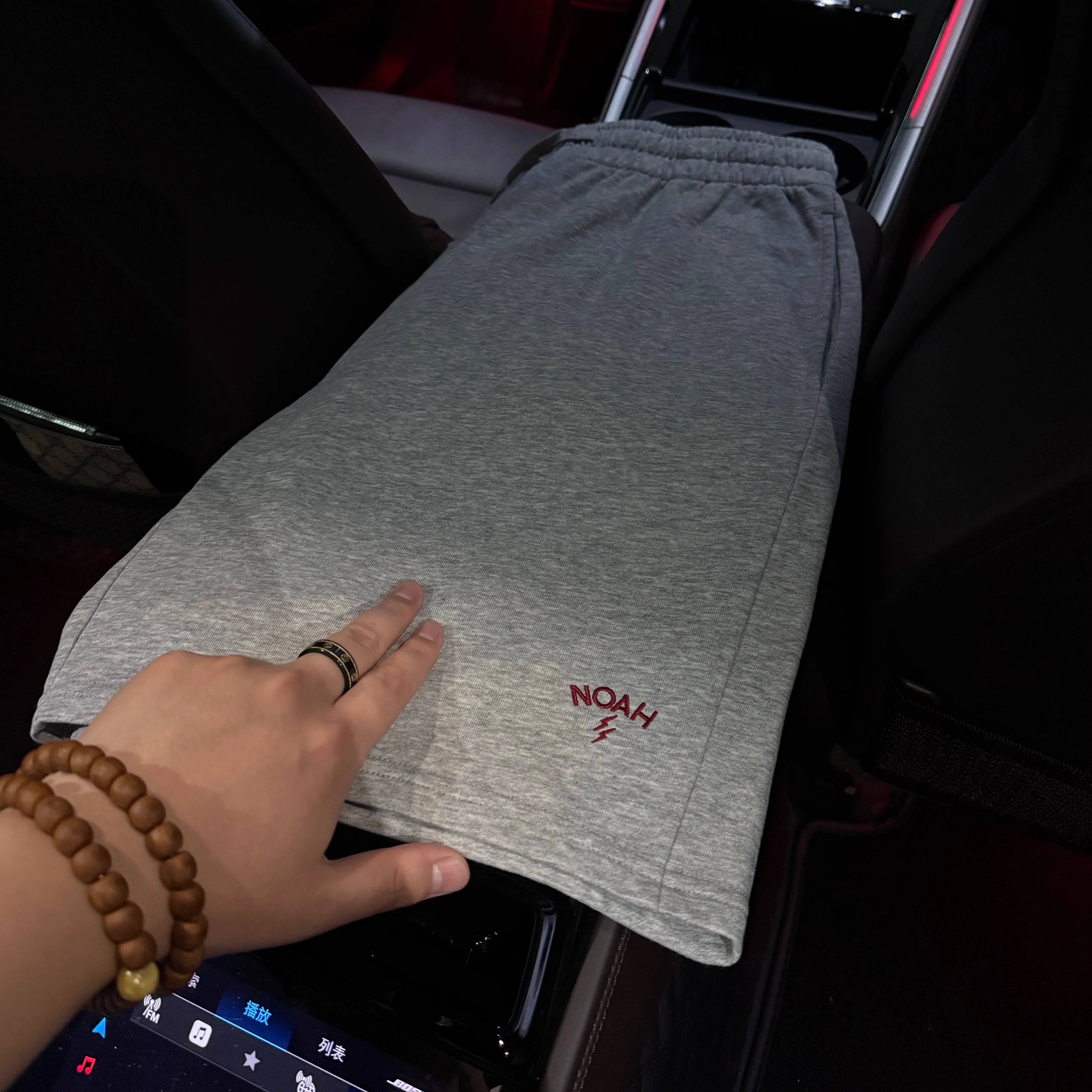 NOAH MARS lightning embroidery summer cool thin shorts five quarter pants loose knit couple sports pants men