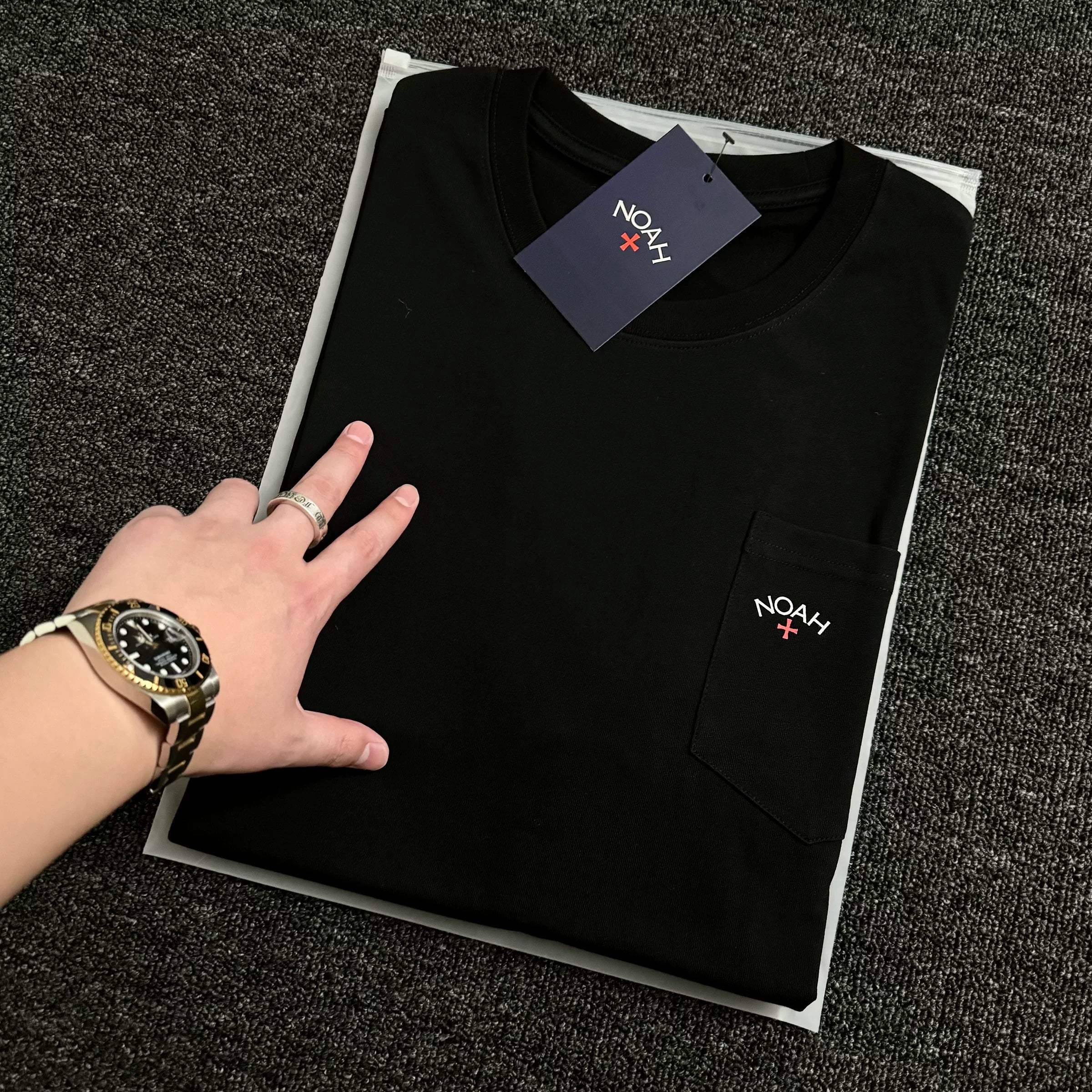NOAH MARS niche trendy brand pocket small label cross simple American casual pure cotton trendy short sleeved T-shirt for men