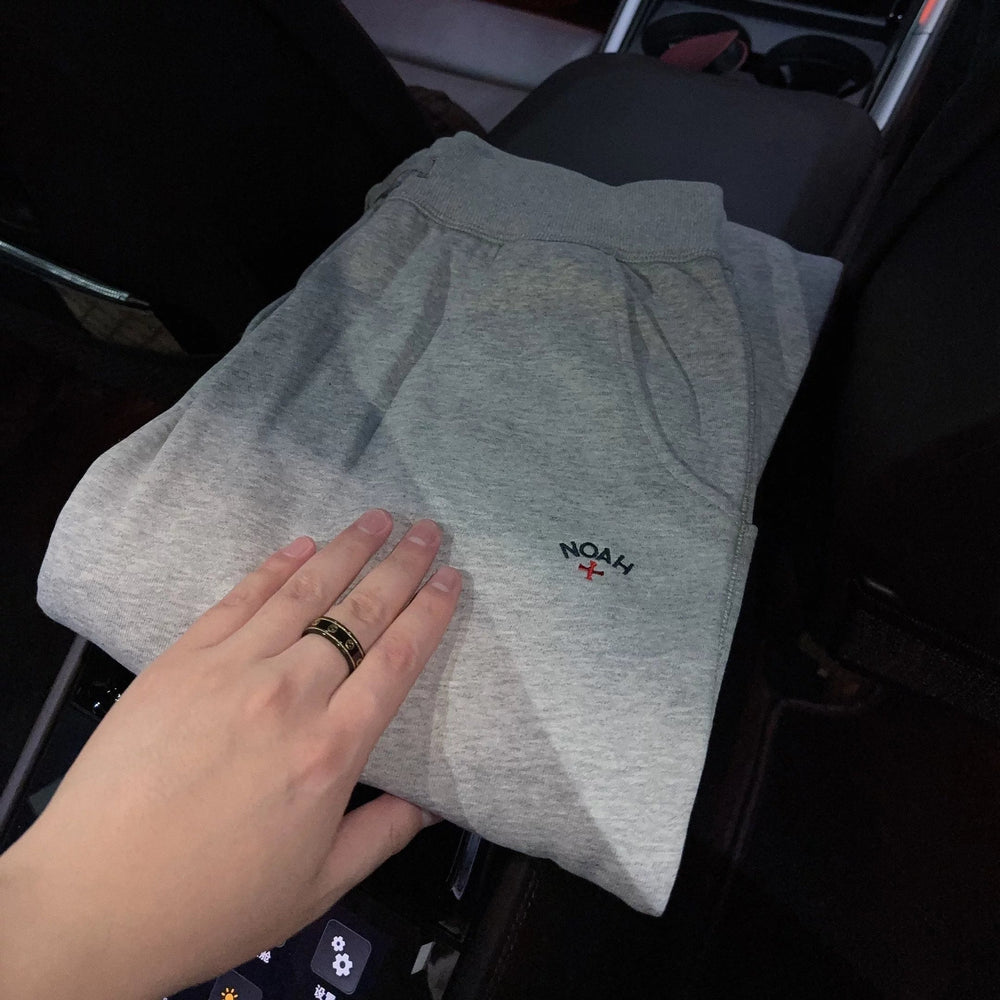 NOAH MARS logo embroidered cross looped micro flared sweatpants for sports and casual men's loose pants